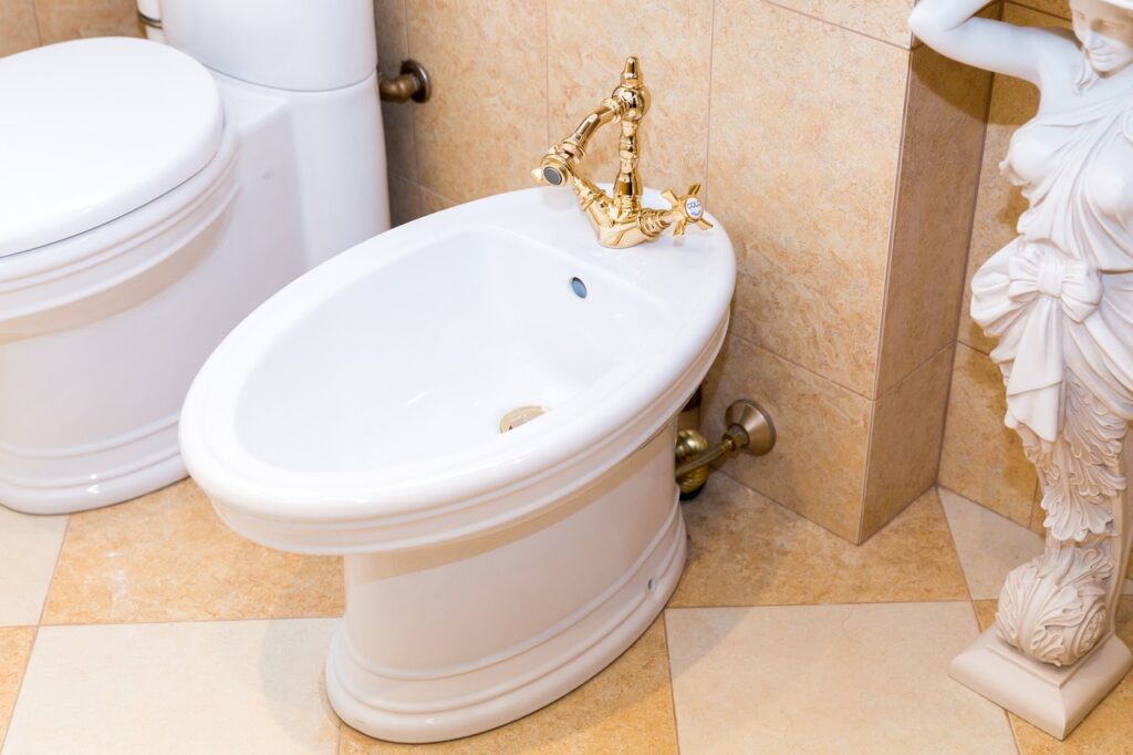 découvrez les avantages du bidet, un accessoire de salle de bain qui allie hygiène et confort. apprenez comment cet équipement peut améliorer votre quotidien tout en contribuant à un mode de vie plus respectueux de l'environnement.